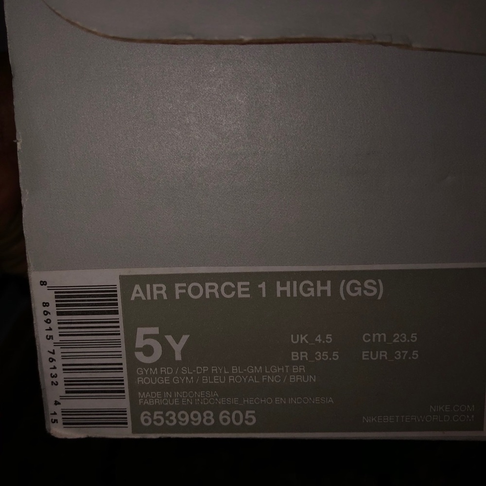 Shoes - Picture 6 of 6